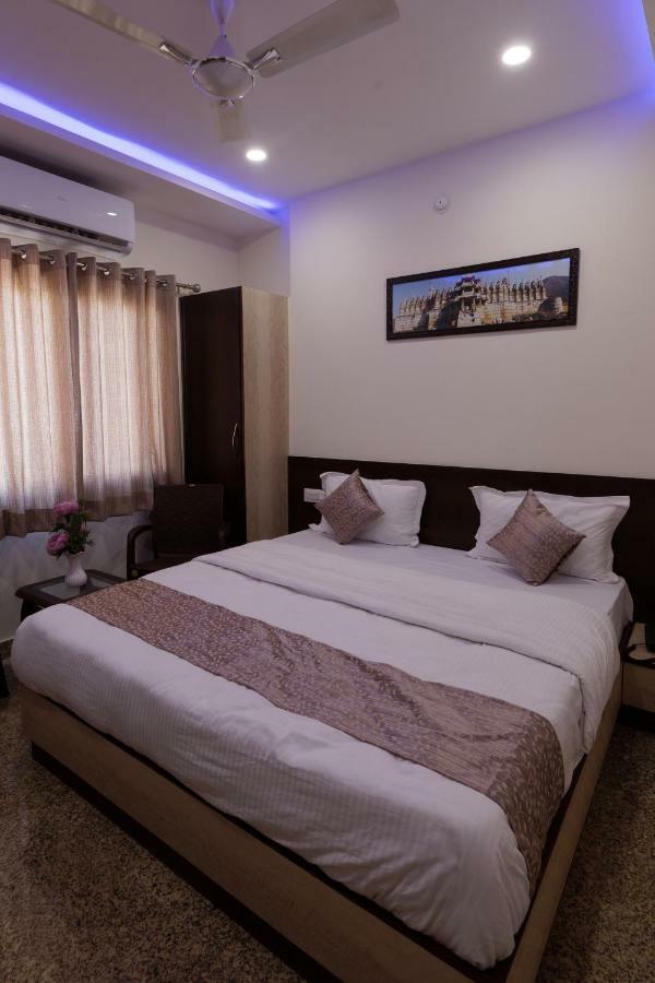Vardan Villa Udaipur Esterno foto