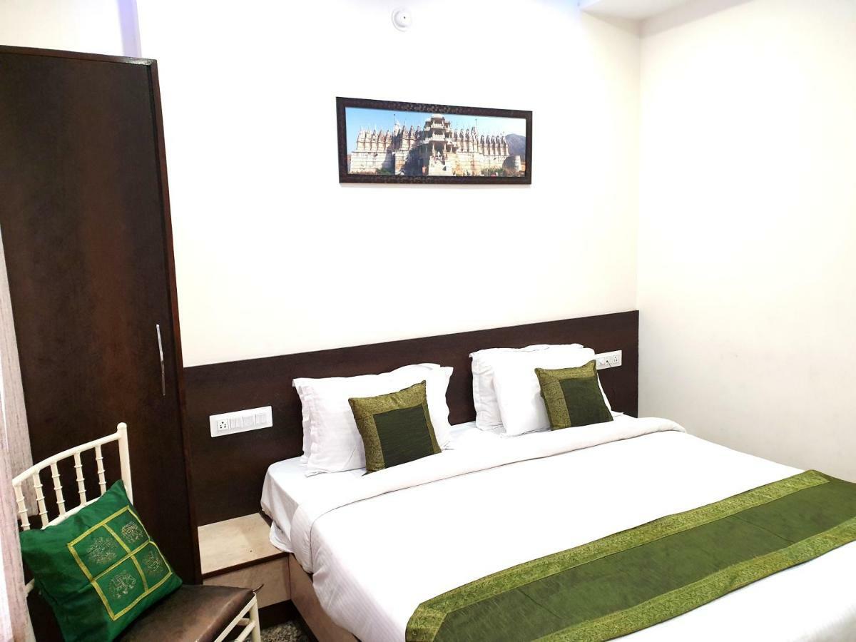 Vardan Villa Udaipur Esterno foto